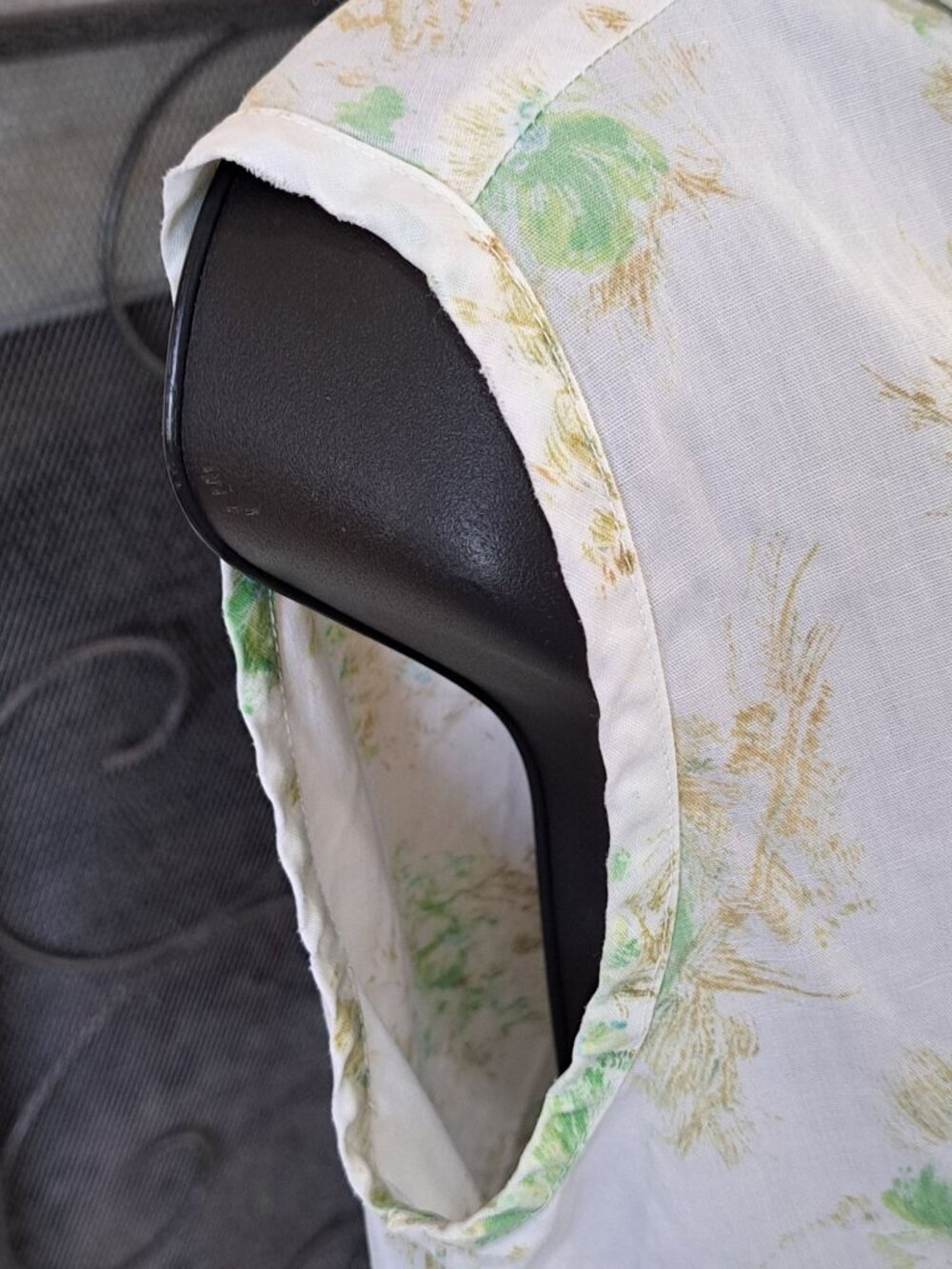 Vintage 70's Sleeveless Button-Up Blouse Green Floral Print Collared Women's S - Picture 3 of 9